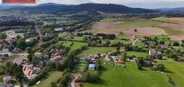 Działka 1626 m² z budynkiem mieszkalnym do remontu