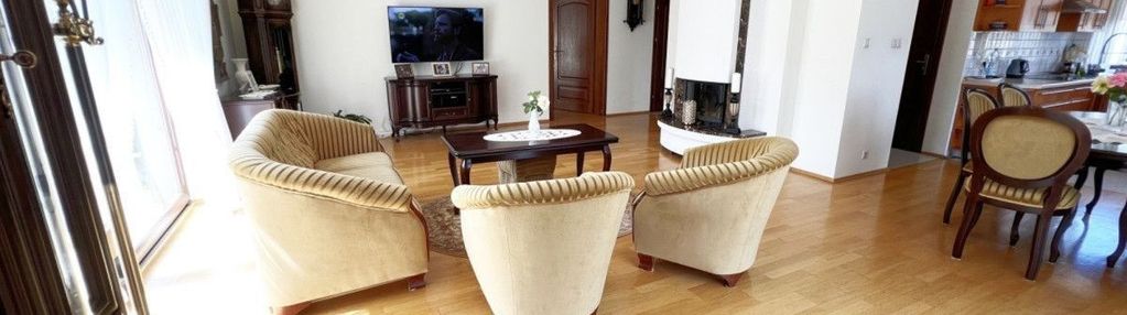 Dom wolnostojący w spokojnej okolicy