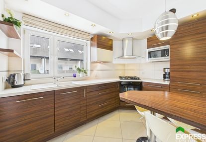 Przestronne 4 pokojowe, 2 balkony, do zamieszkania