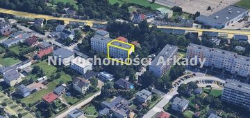 3-pokojowe mieszkanie z balkonem w centrum