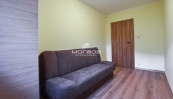 Do wynajęcia 3 pokojowe mieszkanie 1piętro+ garaż