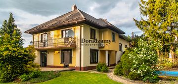 Elegancki ośmiopokojowy dom w malawie