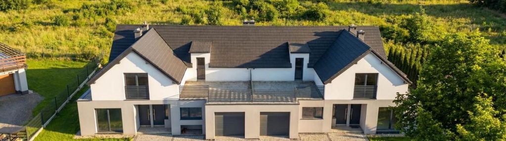 Dom pod lasem z opcją wyodrębnionego mieszkania!!!