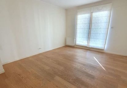 2-pokojowe mieszkanie z osobną kuchnią i balkonem