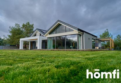 Nowoczesny dom pod lasem w dolinie baryczy