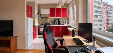 2 pokoje | balkon | osobna kuchnia | 32,3 m² |