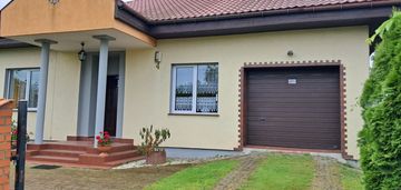 Dom z ogrodem w cedrach wielkich, 5 km od mariny