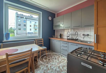 Skarbowców / rozkład / balkon / winda / parking