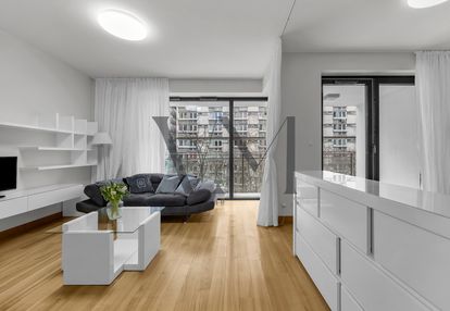 Grzybowska 4, studio