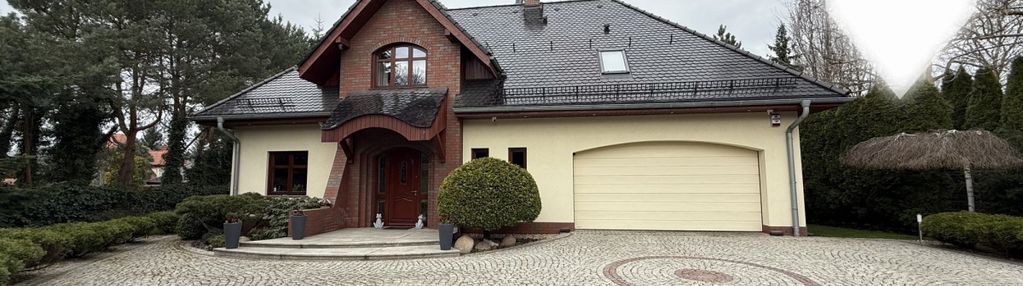 Wysoka: wyjątkowy dom 245m2 z pięknym ogrodem