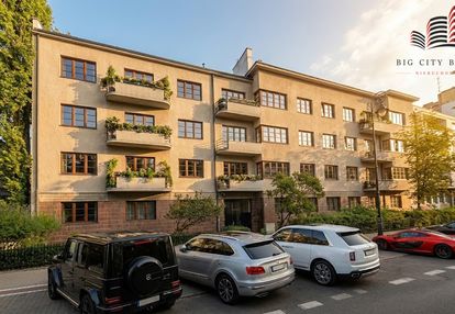 Prawa do kamienicy- 50% udziałów- s. mokotów