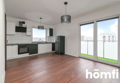 2pok z parkingiem, balkon, komórka