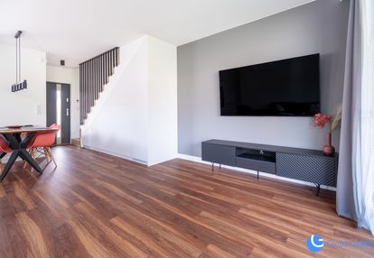 Nowy|wysoki standard|sauna|klima|parking