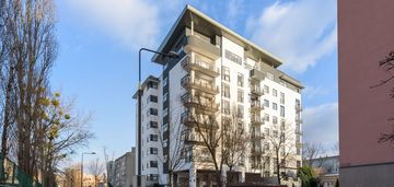 Apartament/łazienki królewskie/2 miejsca w garażu