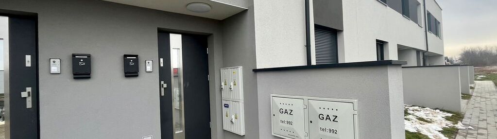 4 pokojowe mieszkanie z balkonem - dworzysko