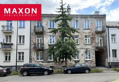 Grochów, kamienica z mieszkaniami na wynajem
