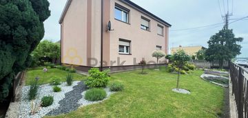 Dom wolnostojący na działce 1500m2 w świerczynie.