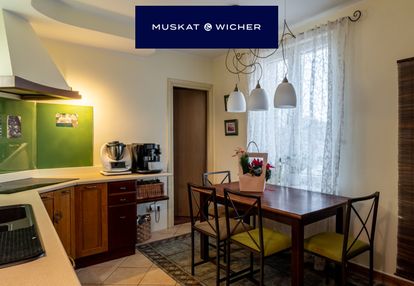 Kamienica przy dmowskiego, mieszkanie na sprzedaż.