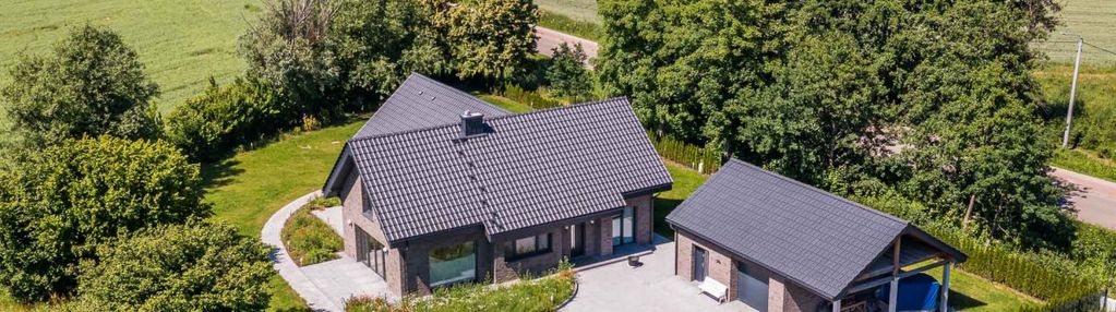 Nowy dom na dużej dziąłce