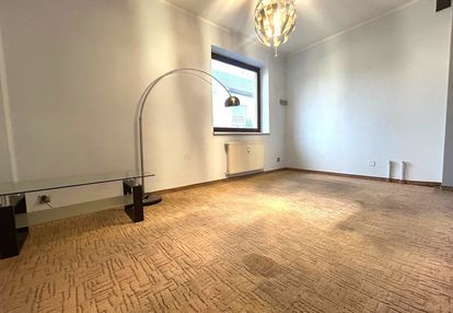 Lokal mieszkalny * nadaje się także na biuro