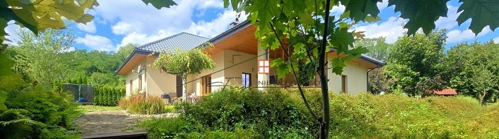 Grochowce,dom z dużym ogrodem w willowej dzielnicy