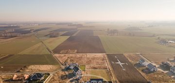 Działka budowlana - mieszkaniowa domasław