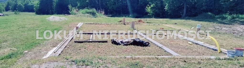 Moszczenica rozpoczęta budowa,działka przy lesie