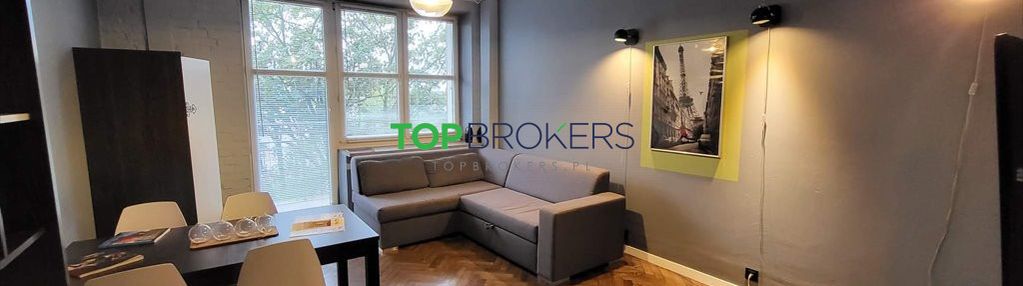 Dwa pokoje z osobną kuchnią, metro, parking