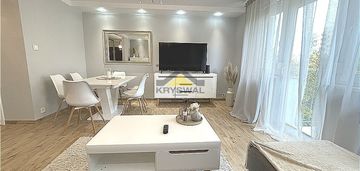 Kompletnie umeblowane 3 pokoje 1 piętro piaski