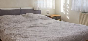 Jasne i funkcjonalne mieszkanie 53m² – podolany