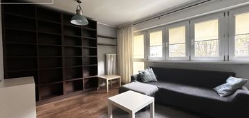 Jasne, przestronne mieszkanie/balkon