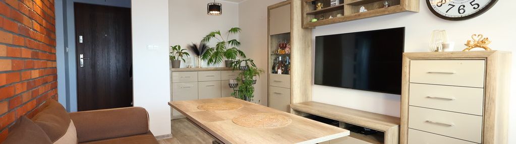 Komfortowe 3 pokoje po remoncie – własność z kw