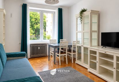 2 pokoje | 46 m² | 8 min od uniwersytetu morskiego