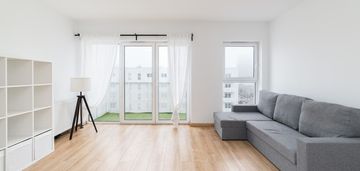 Jasna kawalerka z parkingiem ul. wróblewskiego 21g