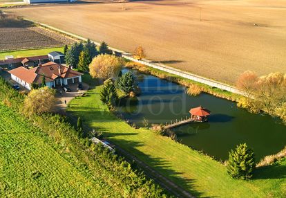 Parterowy dom na kociewskiej wsi, duża działka