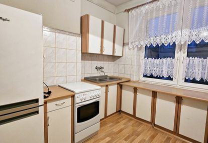 Mieszkanie 3-pokojowe na drugim piętrze