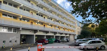 3 pokoje w świetnej lokalizacji / duży balkon