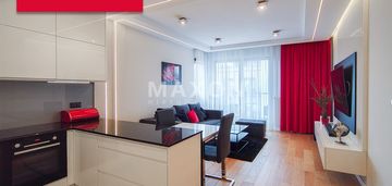 Starannie wykończone | balkon | garaż