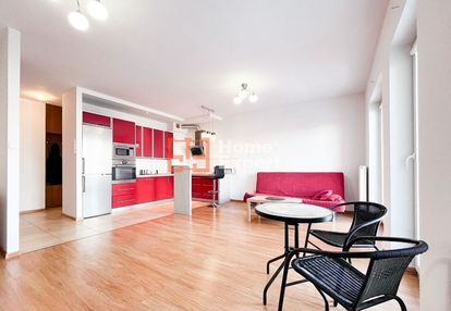 Wrocław// 2 pokoje// krzyki