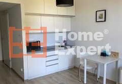 Do zamieszkania kawalerka