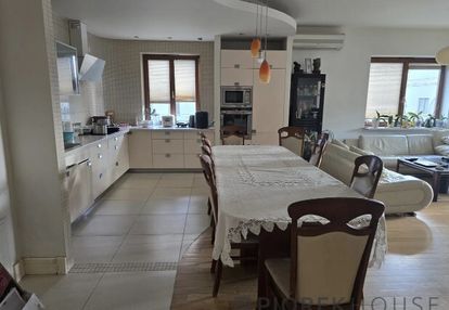 4-pokojowe mieszkanie na mokotowie