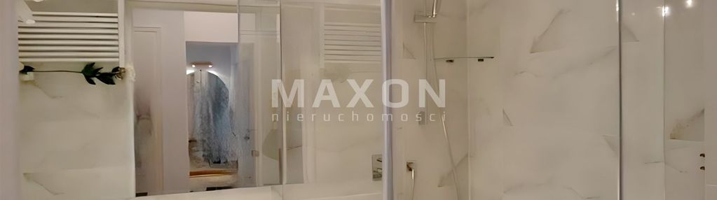 Przestronny apartament z widokiem na park