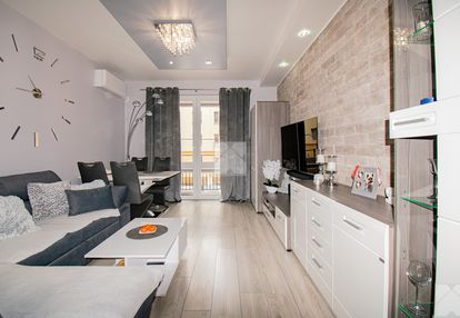 Nowoczesne m2 / klimatyzacja/ piwnica