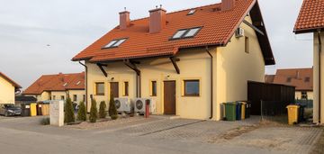 Bliźniak dla rodziny, z dużym ogródkiem