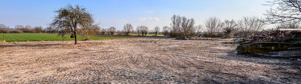 Działka w grucznie 2166m² wz, media w pobliżu