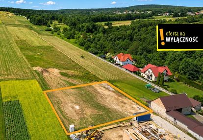 Działka budowlana 1100 m² w malowniczym masłowie