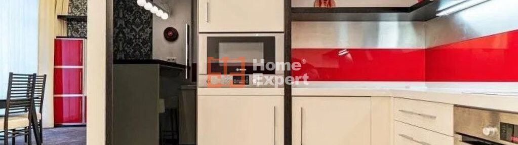 Dwa pokoje z balkonem i garażem w centrum