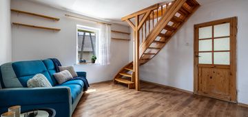 2-poziomowe mieszkanie z ogródkiem i garażem