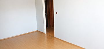 3 pokojowe mieszkanie z balkonem w centrum płocka