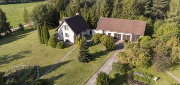 Piękna działka z domem i lasem w sercu kaszub!